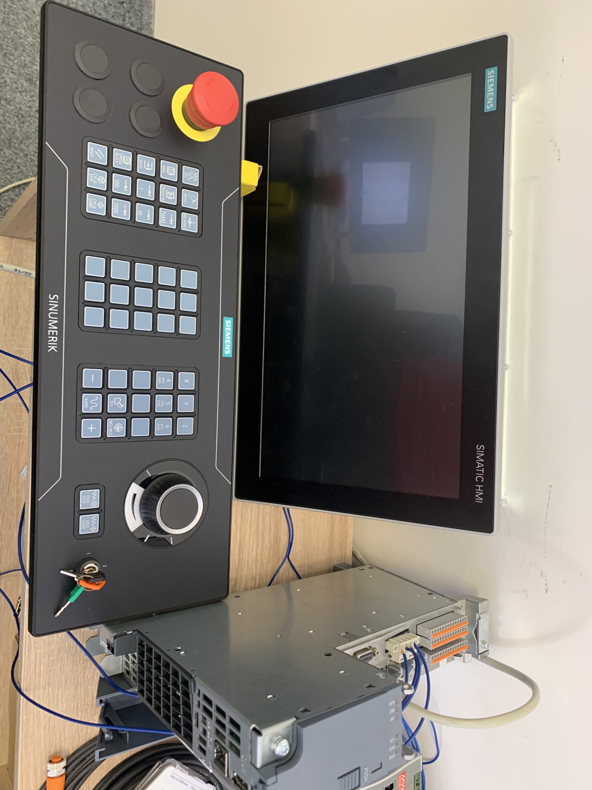 Siemens SINUMERIK – CNC řídicí systém